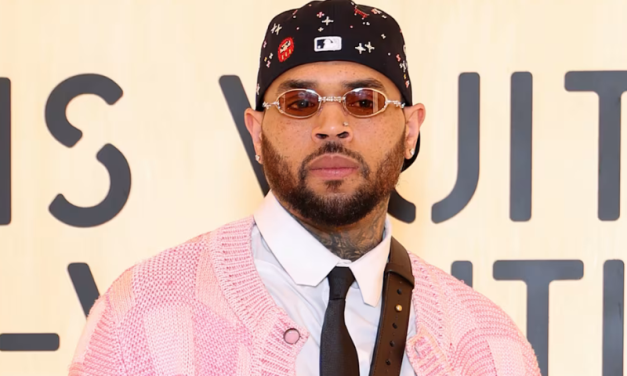 CHRIS BROWN AND UNIVERSAL MUSIC SETTLE ROYALTIES LAWSUIT OVER “MONALISA” AND “SENSATIONAL”