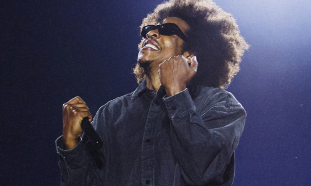BEYONCÉ ON JAY-Z’S NEW AFRO AT ROOTS PICNIC