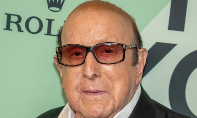 CLIVE DAVIS, ICONIC MUSIC EXECUTIVE WHO SHAPED MODERN POPULAR MUSIC, DIES AGED 94